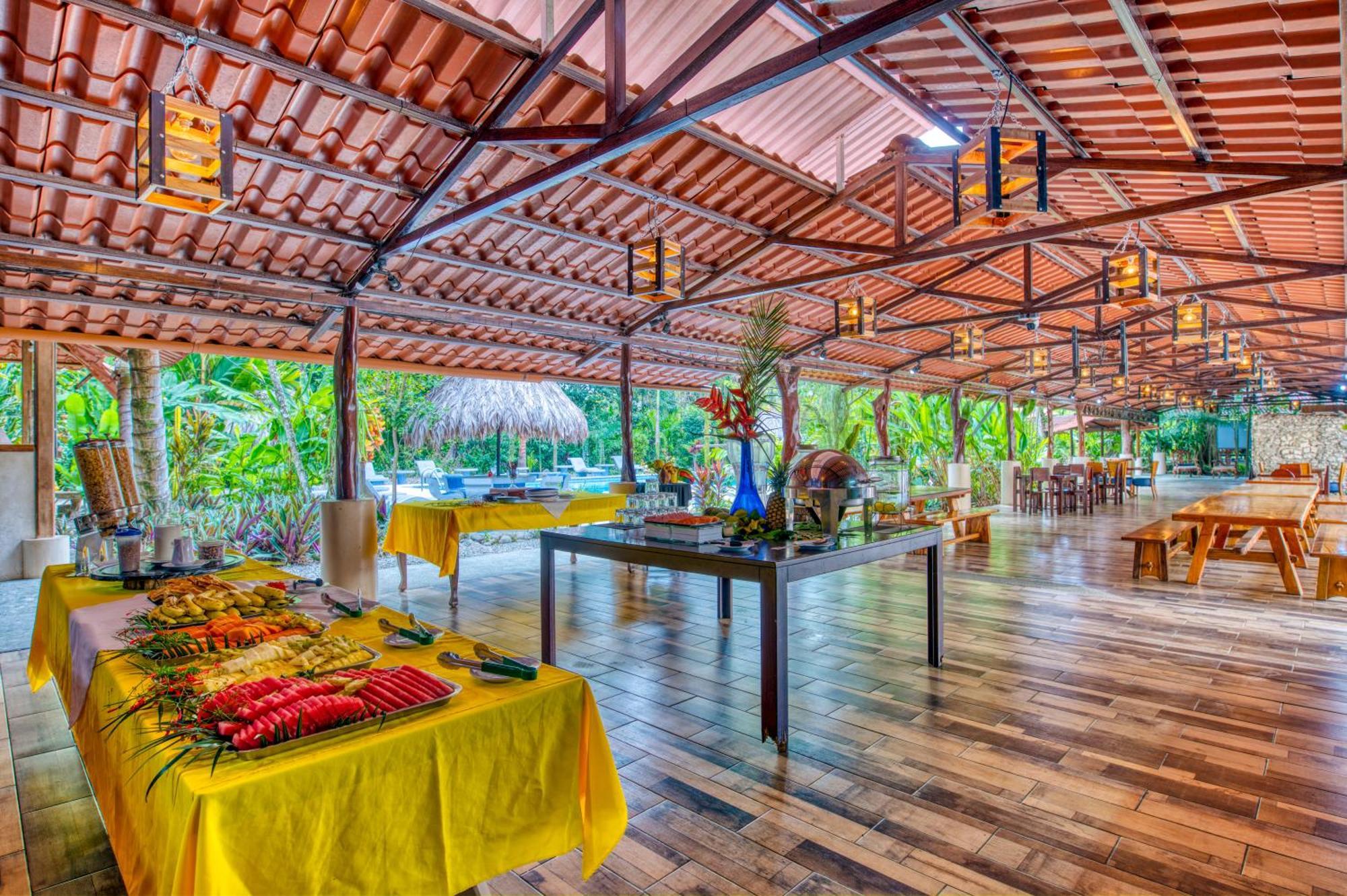 Atlantida Lodge Cahuita Exterior foto