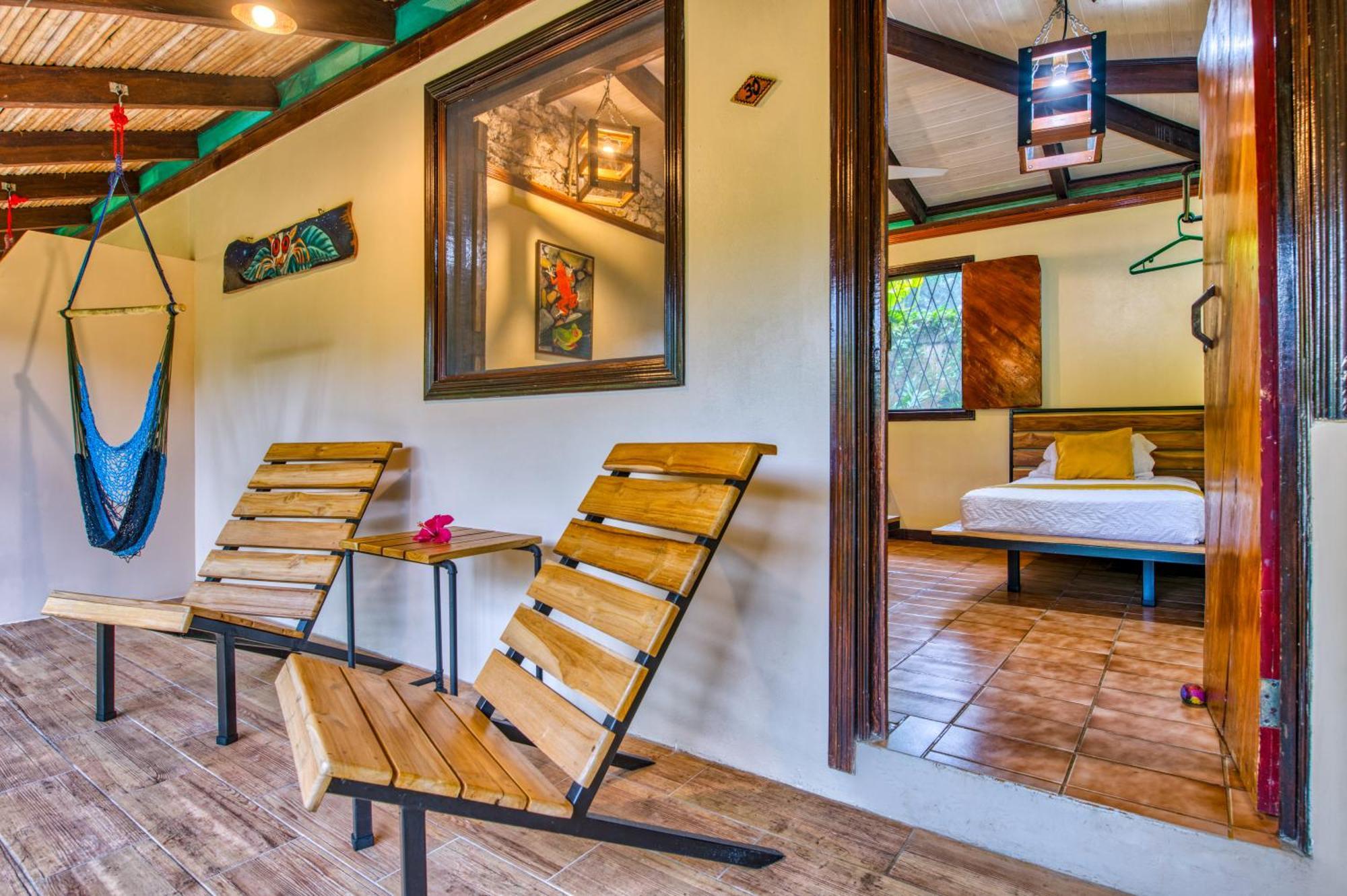 Atlantida Lodge Cahuita Exterior foto
