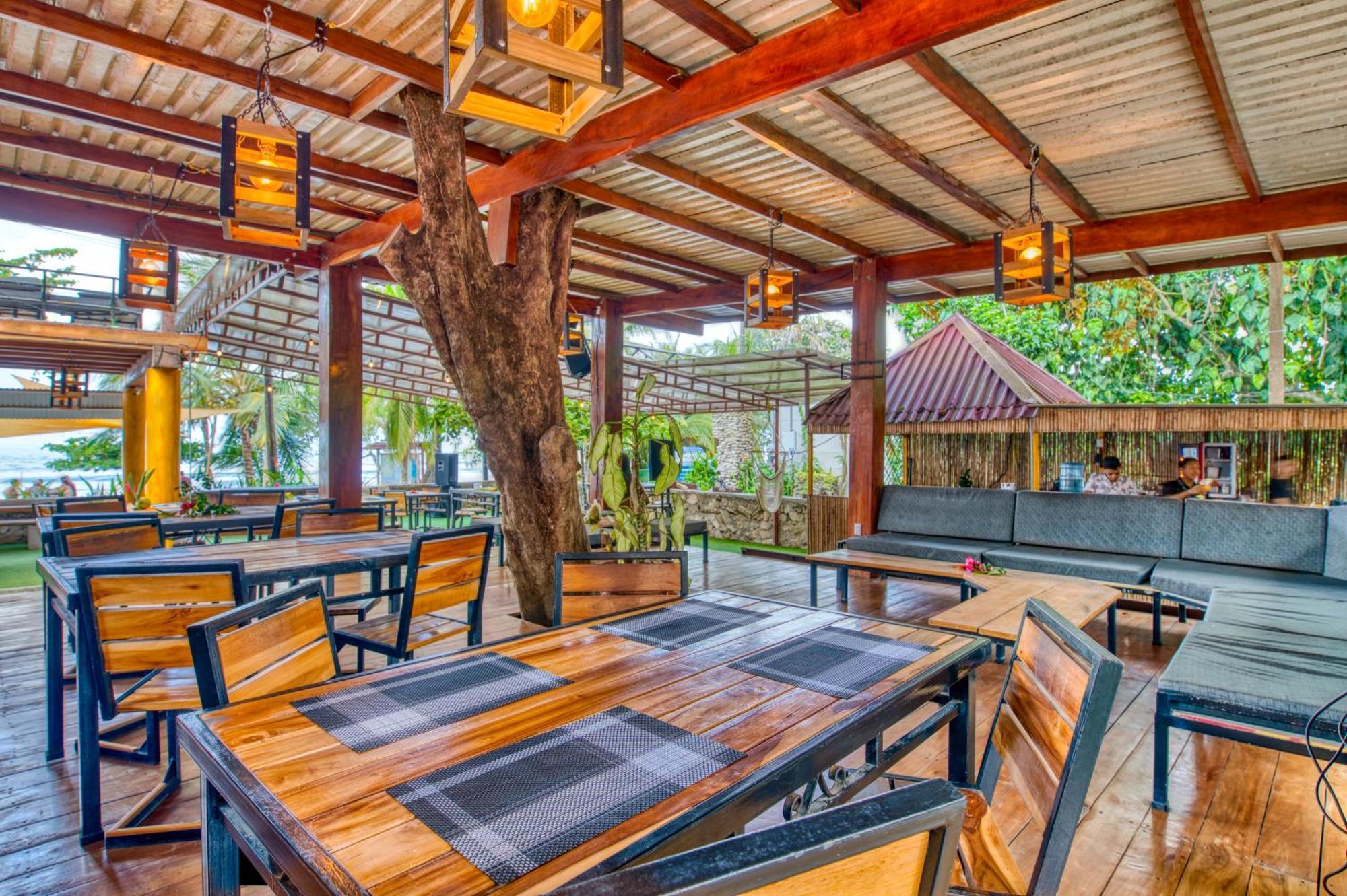 Atlantida Lodge Cahuita Exterior foto