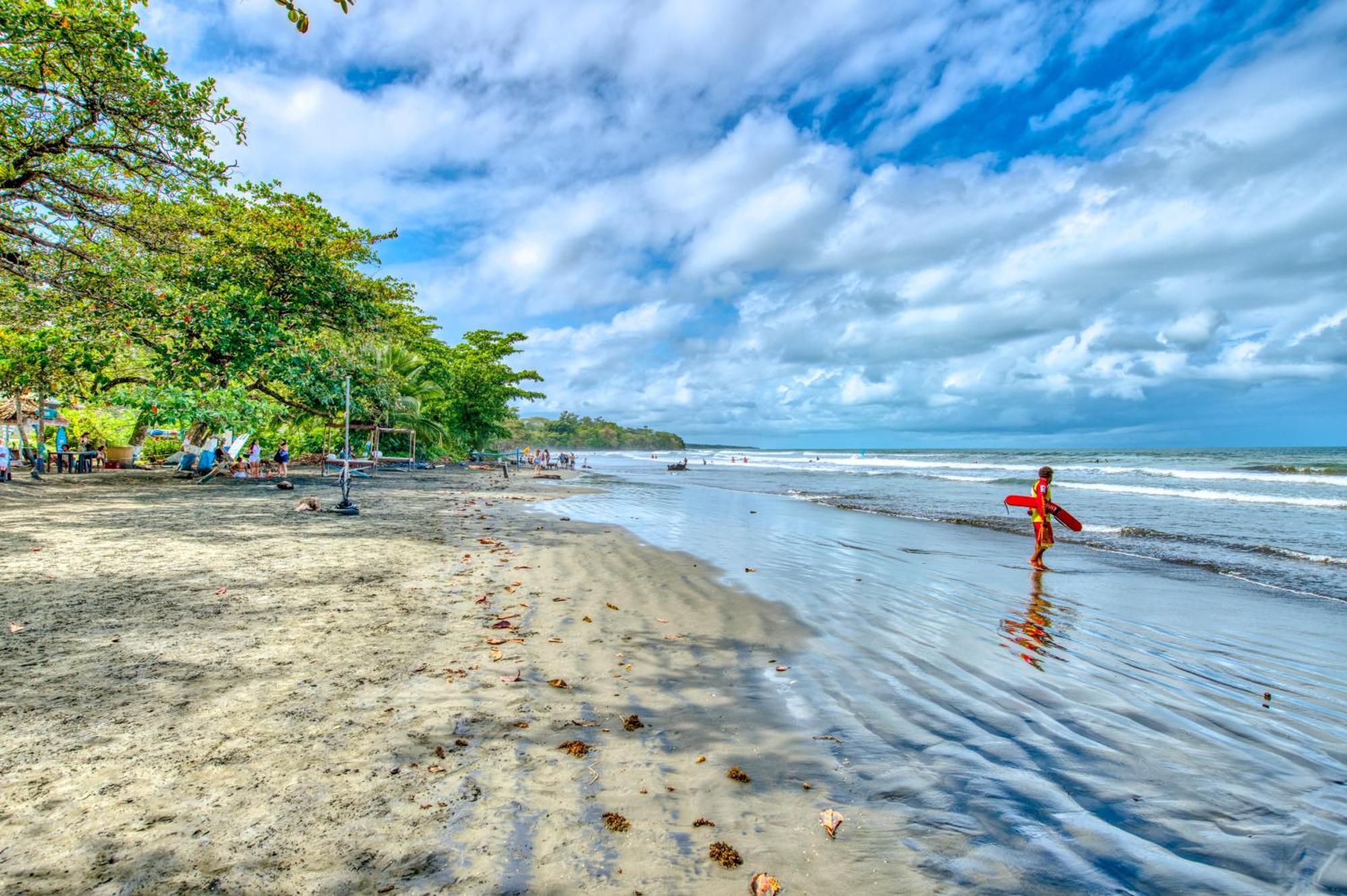 Atlantida Lodge Cahuita Exterior foto