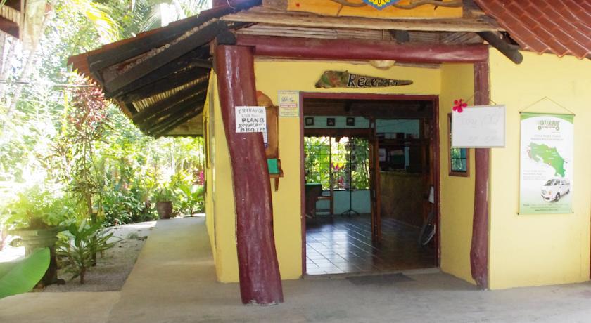 Atlantida Lodge Cahuita Exterior foto
